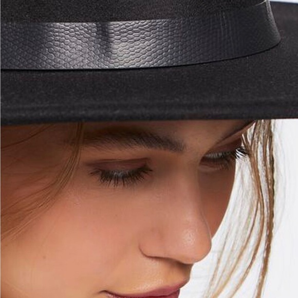 Brushed Velvet-Trim Fedora/ Size M/L - Picture 3 of 4